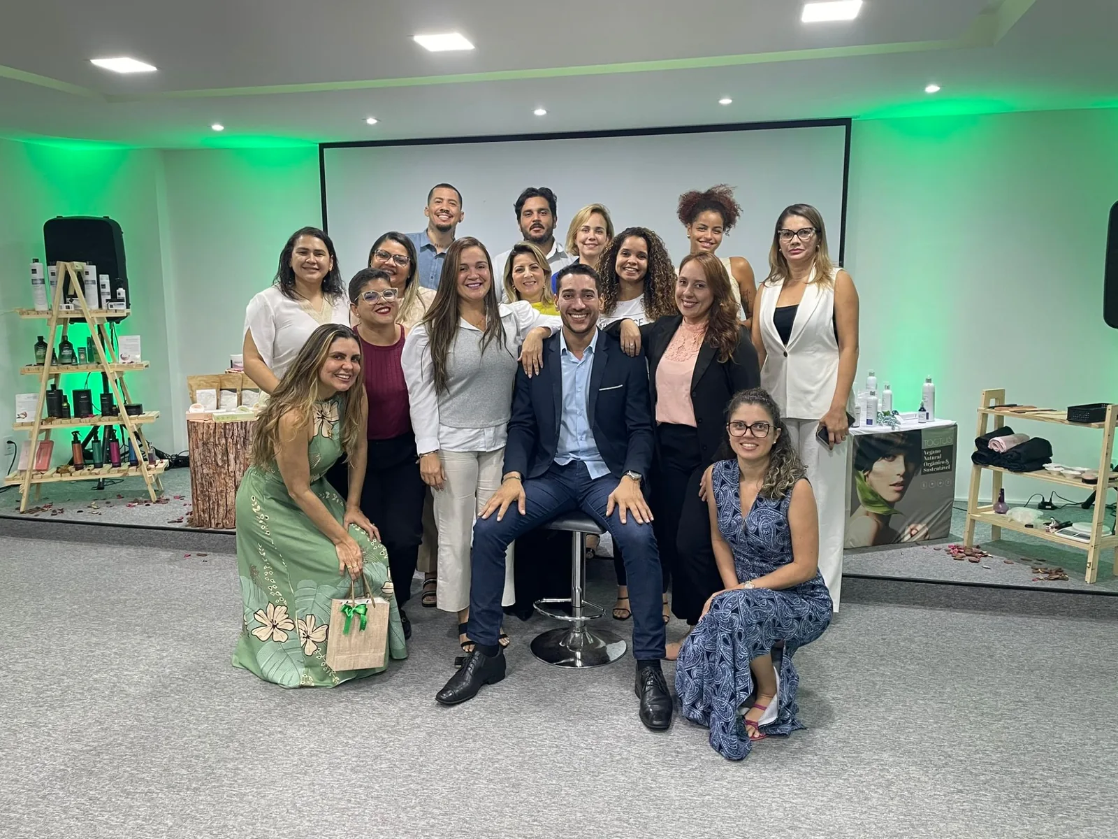 Turma reunida em curso da ExBeauty